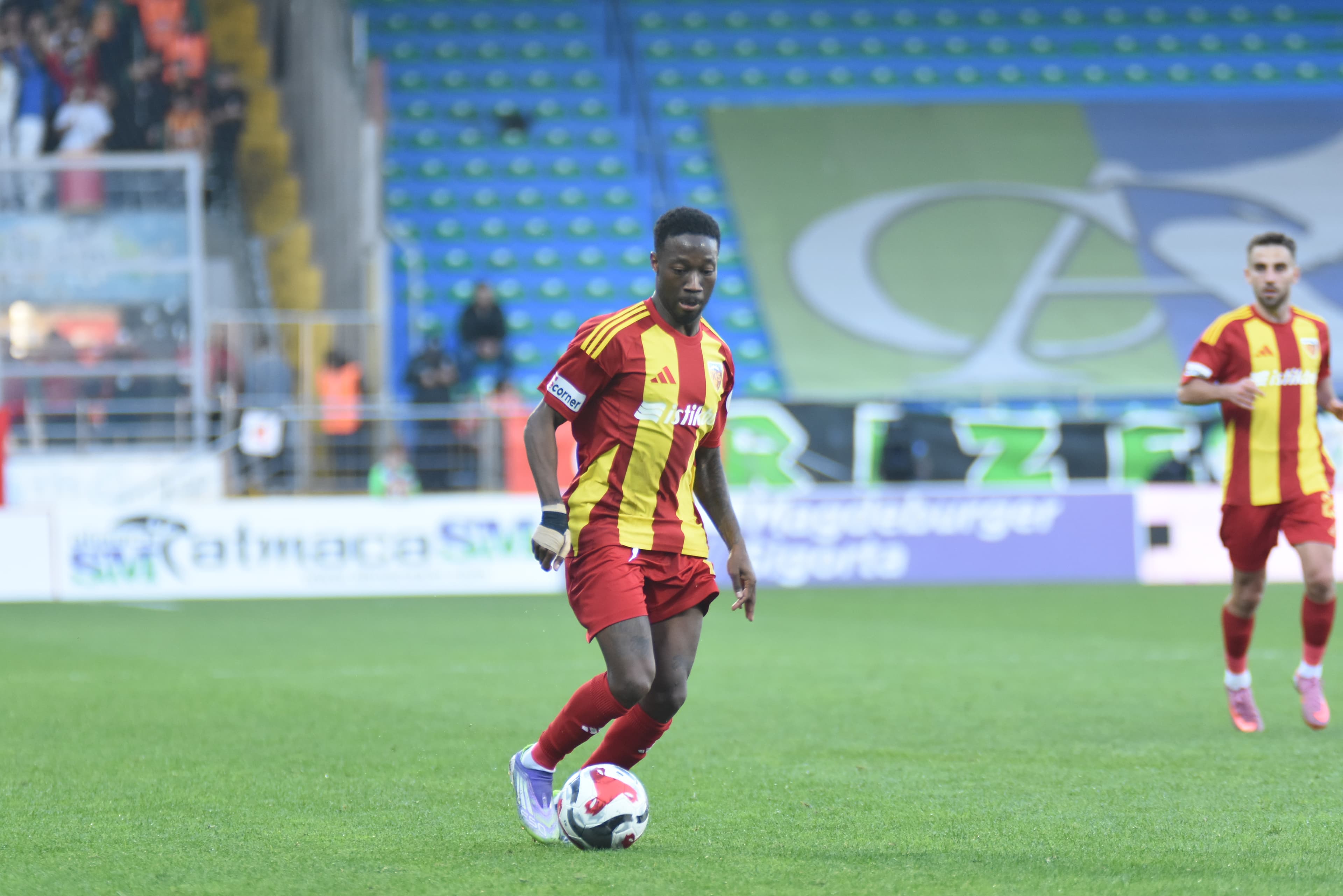 Kayserisporla sözleşmesi biten Carlos Mane veda mesajı yayınladı