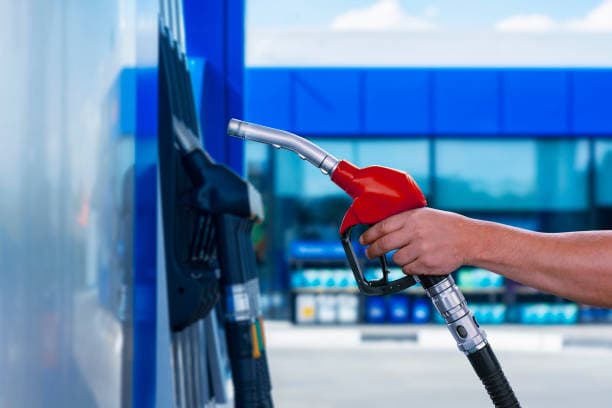 Benzine 1 lira indirim gelmesi bekleniyor