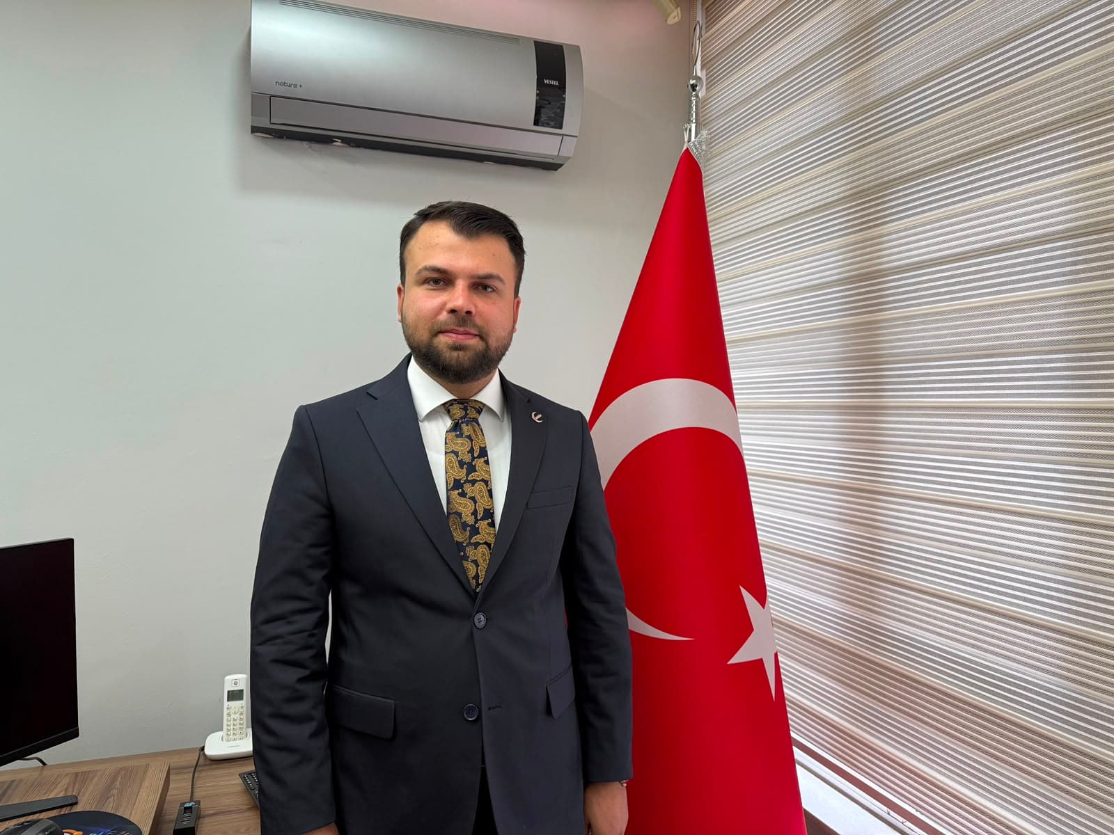 Yeniden Refah Partili Müjdeci, “3 diplomanız olacağına Ankara’da bir dayınız olursa maalesef işiniz oluyor”