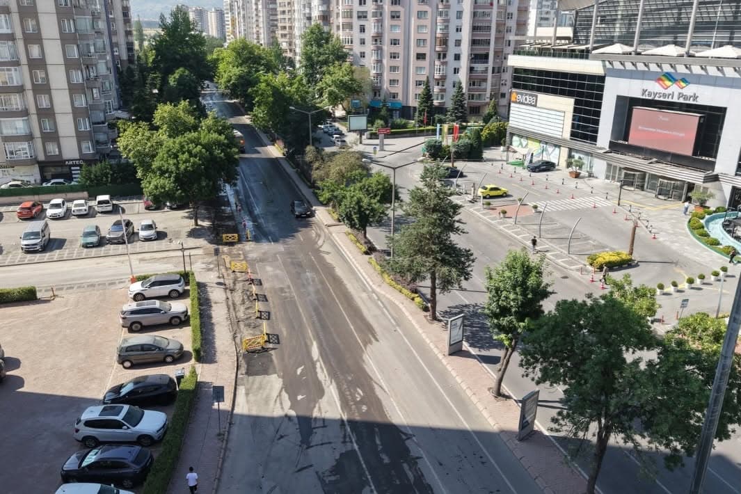Eşref Bitlis Bulvarı’nda altyapı yenilendi